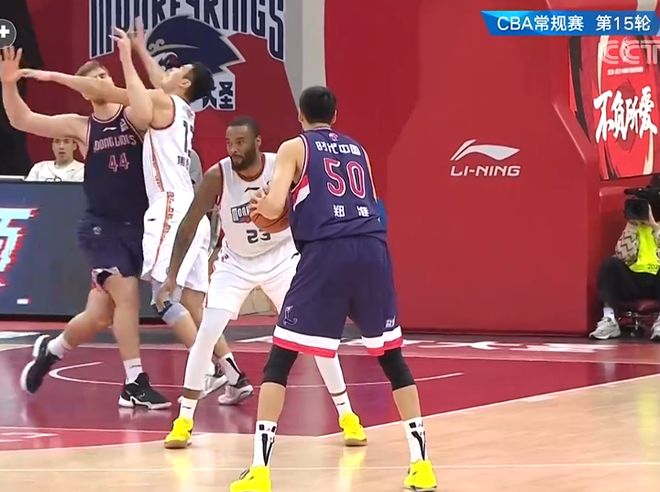 风云突变!广州队冲刺阶段手感冰凉;西甲版图或变;更衣室稳定;球探报告显示潜力的简单介绍 风云突变!广州队冲刺阶段手感冰凉;西甲版图或变;更衣室稳定;球探报告显示潜力的简单介绍