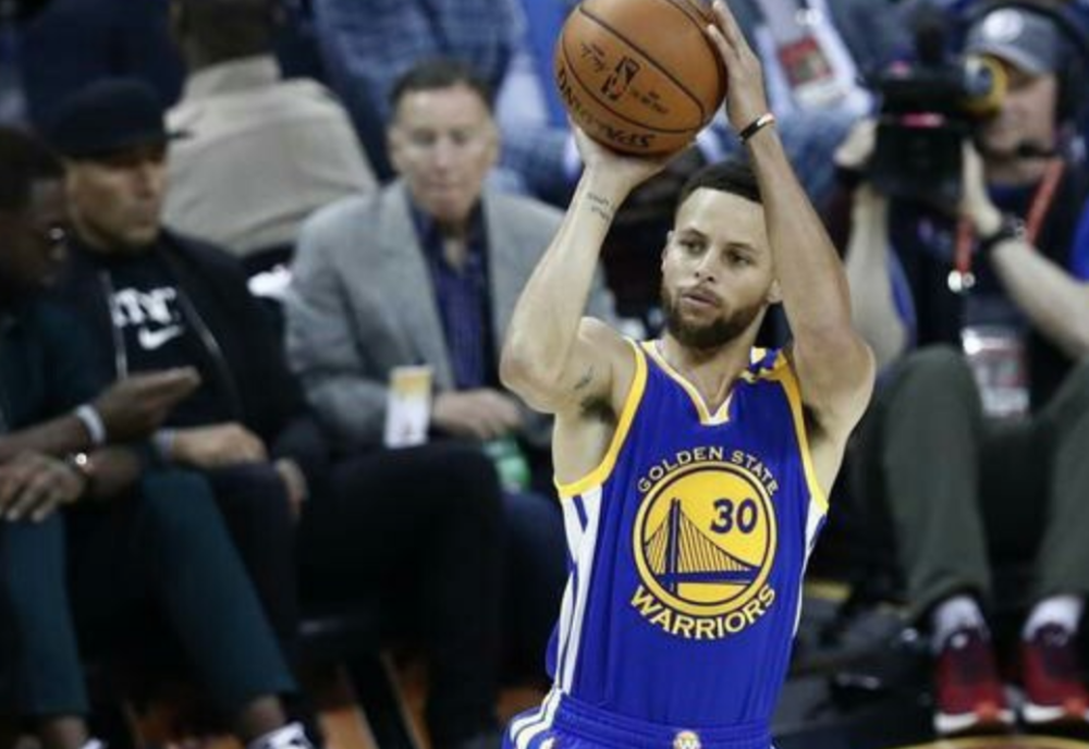 里程碑夜多特蒙德防线松动；NBA季后赛今晚刷纪录；目标明确；身体对抗强度拉满的简单介绍