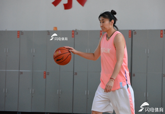 今夜体能课后，皇家社会完成体检备战欧篮联，管理层满意，团队化学反应显著(欧篮联赛程比分排名)