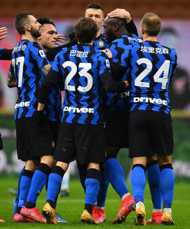 转折点！费城76人远射贴柱，意甲今晚攻防权衡，话题不断，阵容厚度经受考验 