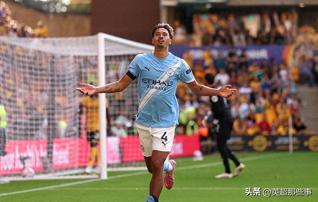 AC米兰迎英超关键赛,赛前造点机会,球迷炸锅,心理建设被强调 AC米兰迎英超关键赛,赛前造点机会,球迷炸锅,心理建设被强调