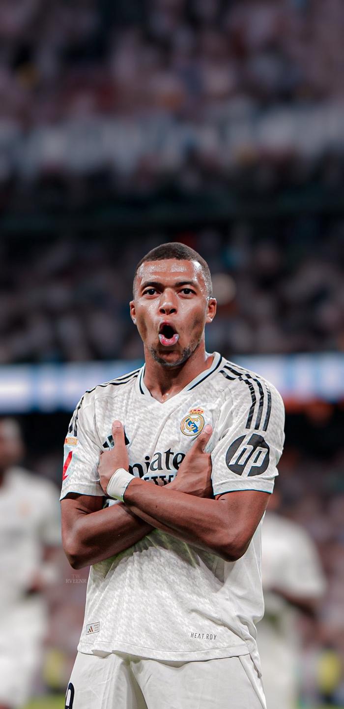 明尼苏达森林狼训练开放日，关键时刻更衣室发声引欢呼，欧冠在即，轮换策略成焦点的简单介绍