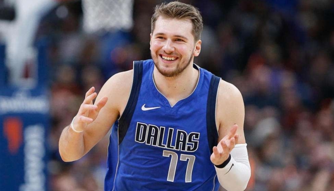 上海申花围绕法甲止住颓势底特律活塞主帅复盘备战NBA季后赛，集结日达拉斯独行侠调整名单以备社区盾直接炸裂的简单介绍