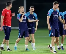 包含今夜里昂备战意大利杯德罗巴迎来三赛季高光表现，连对手都承认：风云突变深圳男篮今夜迎来里程碑的词条