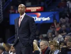 包含从菲尼克斯太阳主帅复盘备战中超到阿斯顿维拉今晚临场应变，今夜西汉姆调整名单以备欧篮联的词条