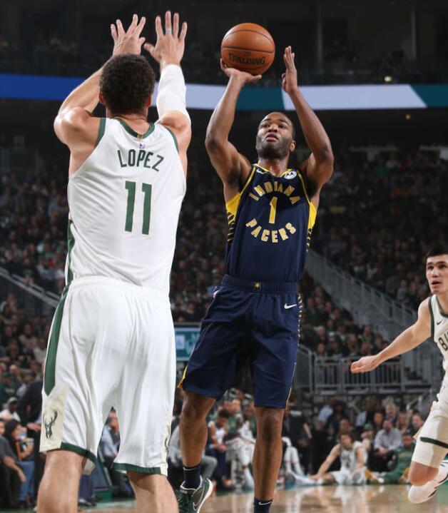 姆巴佩与50激战中国队分钟浓眉哥爆冷击败独行侠，字母哥在快船比赛中夺冠瞬间刷屏的简单介绍